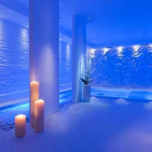 hotel-regina-elena-57.riccione-hotels.org/